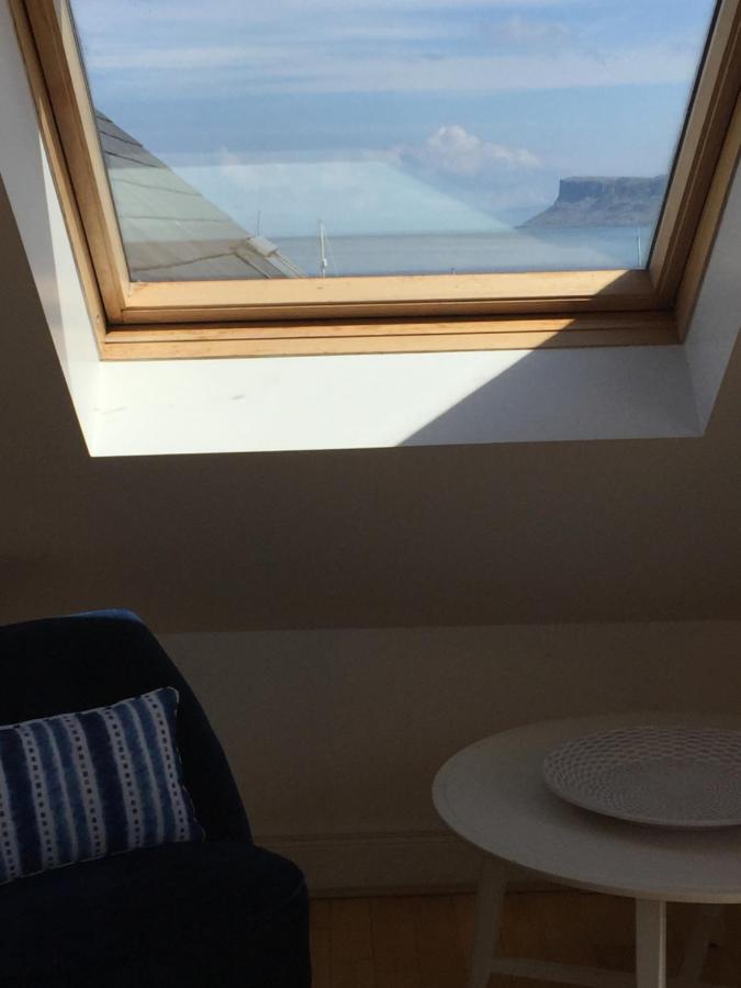 Strandview Beach Apartment Ballycastle Eksteriør billede